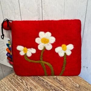 Red Felted Wool Coin Purse Wallet Red Bag NEW! Red Wallets Daisy Flowers Boho